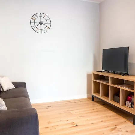 Guesthost - Casa Innocenza דירה ראבנה