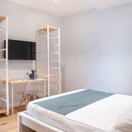 Guesthost - Casa Innocenza ראבנה