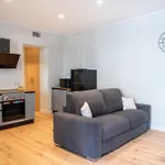 Apartment Guesthost - Casa Innocenza *